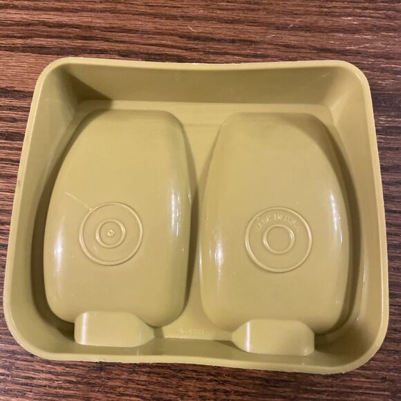 Vintage Tupperware Yellow Double Spoon Rest 5 1/4" x 4 1/4" x 1 1/4 Made in USA - Picture 4 of 4